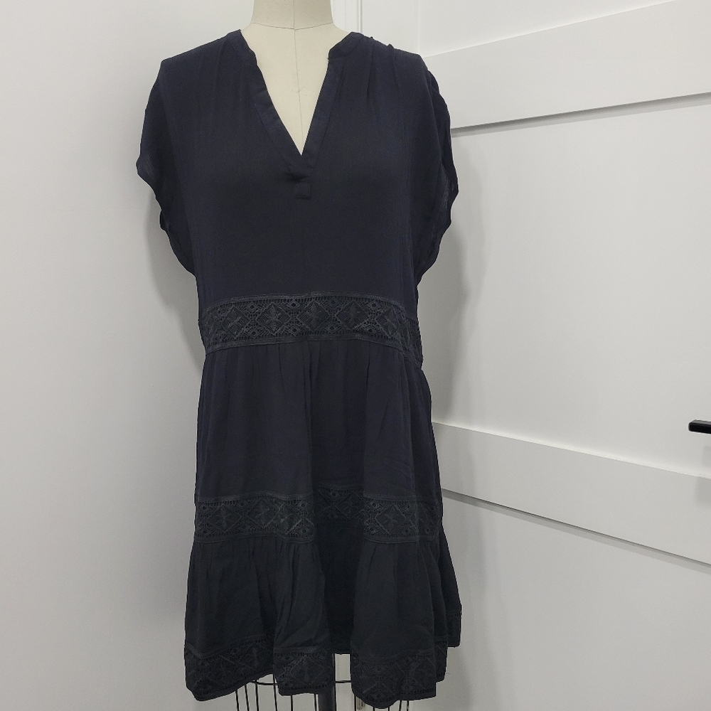 GL by Gibsonlook Women's Split Neck Tiered Lace Accents Dress Black Size M